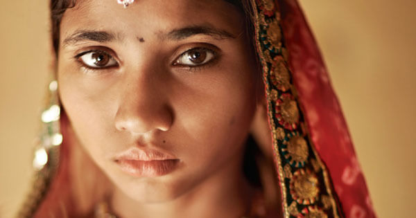 A young girl in a marriage outfit - Discrimination